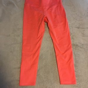 Fabletics salar solid powerhold capri